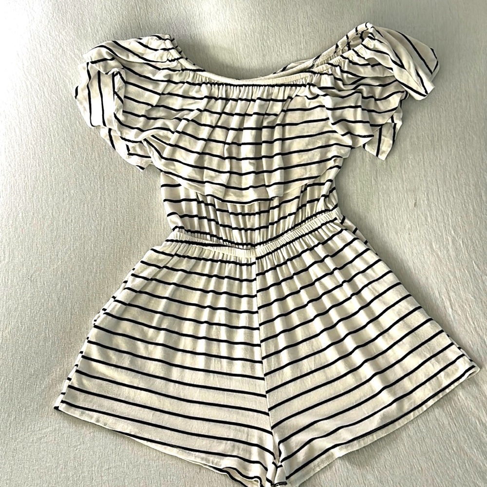 Sweet lovely by Jen black and white striped romper shorts - Picture 1 of 5